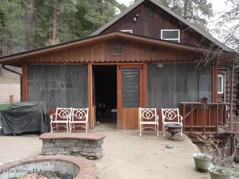 1034 Saint Joe River Rd, Saint Maries, ID 83861