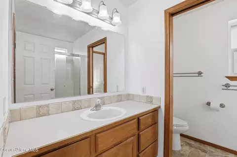 Bath - 974 E Warm Springs Ave, Post Falls, ID 83854 photo 1 of 4