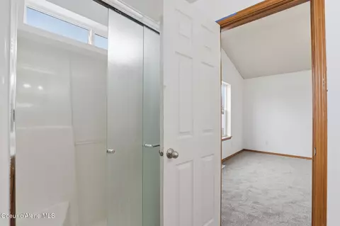 Bath - 974 E Warm Springs Ave, Post Falls, ID 83854 photo 2 of 4