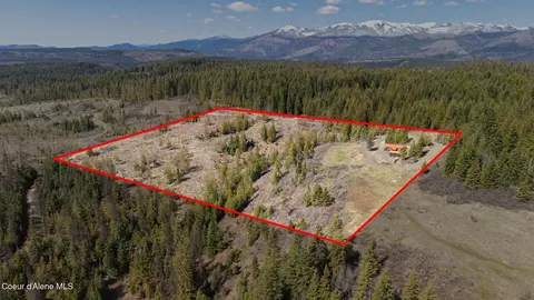 5500 Gold Ridge Rd, Calder, ID 83808