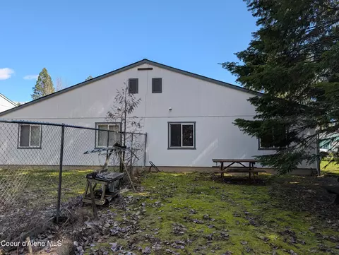 Exterior - 901-903 Hickory Glen Ave, Sandpoint, ID 83864 photo 14 of 16