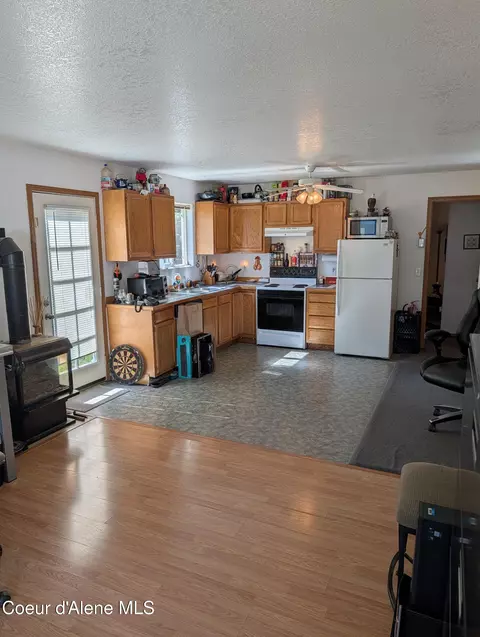 Kitchen - 901-903 Hickory Glen Ave, Sandpoint, ID 83864 photo 1 of 4
