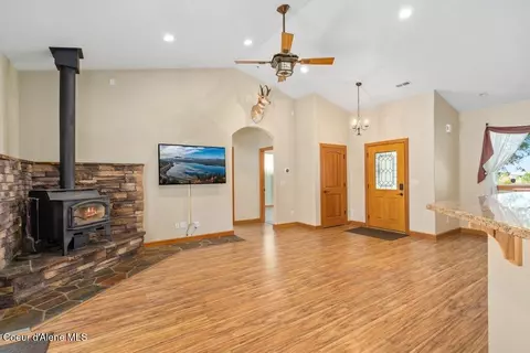 Living - 4308 E Rosemont Dr, Athol, ID 83801 photo 3 of 6