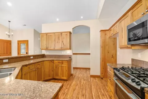 Kitchen - 4308 E Rosemont Dr, Athol, ID 83801 photo 2 of 5