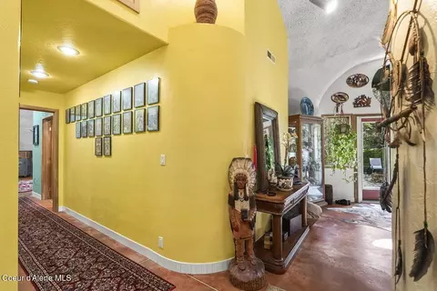 Entry Way - 123 E Mountain View Rd, Clark Fork, ID 83811 photo 5 of 5