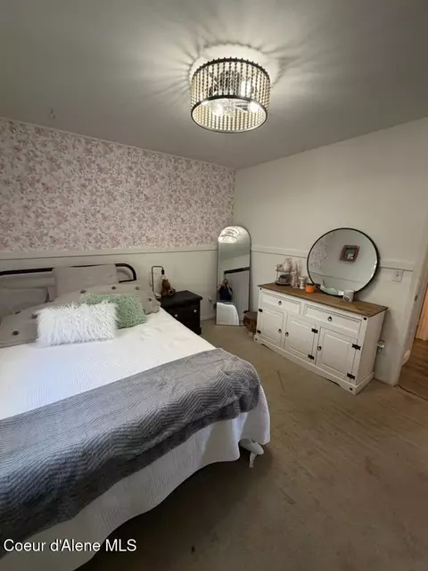 Bedroom - 906 E Glacier Peak Dr, Post Falls, ID 83854 photo 2 of 3
