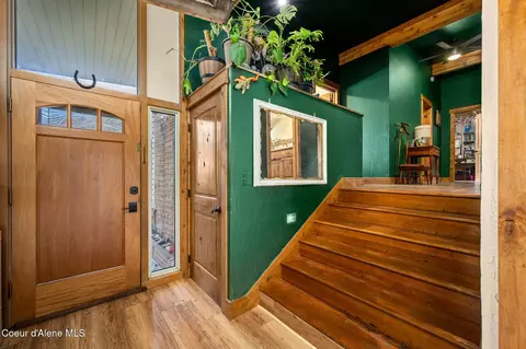 Entry Way - 9 Margaret Ave, Kellogg, ID 83837 photo 3 of 4