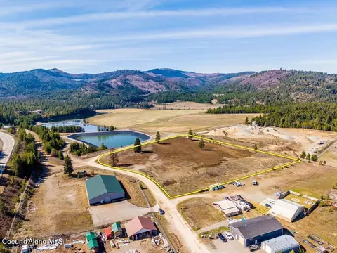 6 Industrial Park Avenue, Spirit Lake, ID 83869