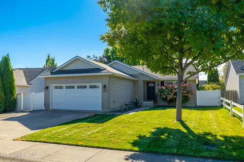 Exterior - 2734 E Redondo Cir, Post Falls, ID 83854 photo 2 of 8