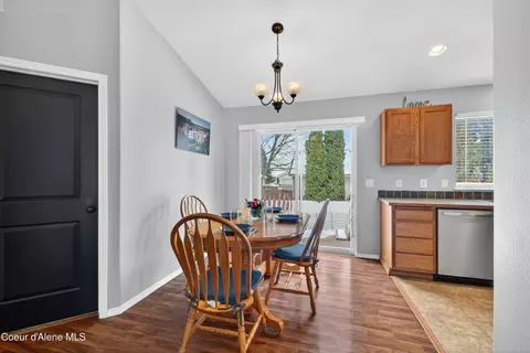 Dining - 2734 E Redondo Cir, Post Falls, ID 83854 photo 1 of 2
