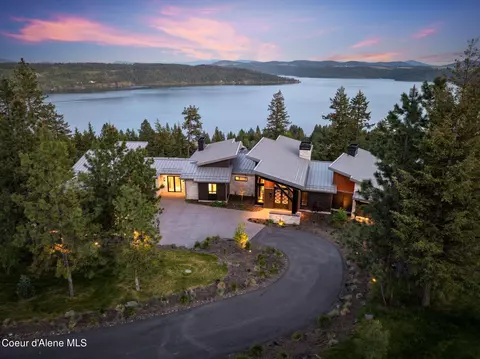 6322 W Platinum Dr, Coeur D'alene, ID 83814