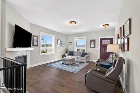 Living - 3355 N Durrow Loop, Post Falls, ID 83854 photo 2 of 2