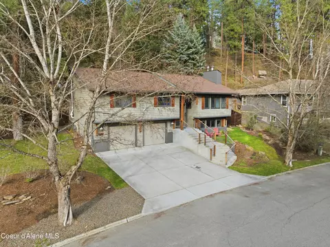 3011 E Fernan Ct, Coeur D'alene, ID 83814