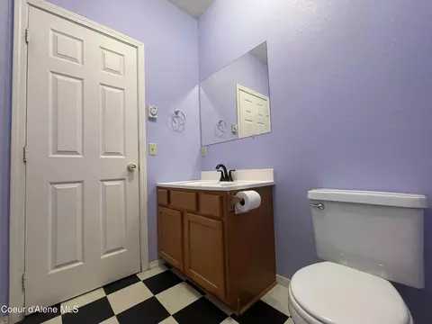 Bath - 1201 Spruce St, Sandpoint, ID 83864 photo 1 of 1
