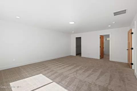 Bedroom - 7838 E Autry Ln, Athol, ID 83801 photo 7 of 8