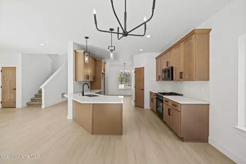 Kitchen - 7838 E Autry Ln, Athol, ID 83801 photo 1 of 2