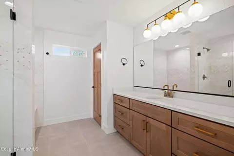 Bath - 7838 E Autry Ln, Athol, ID 83801 photo 3 of 6