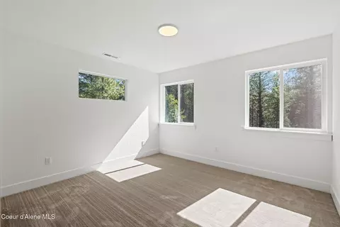 Bedroom - 7838 E Autry Ln, Athol, ID 83801 photo 5 of 8