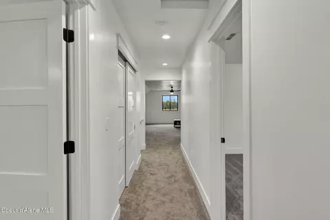 Entry Way - 969 E Yellow Pine Ave, Athol, ID 83801 photo 8 of 9