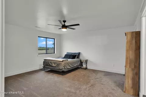 Bedroom - 969 E Yellow Pine Ave, Athol, ID 83801 photo 5 of 6