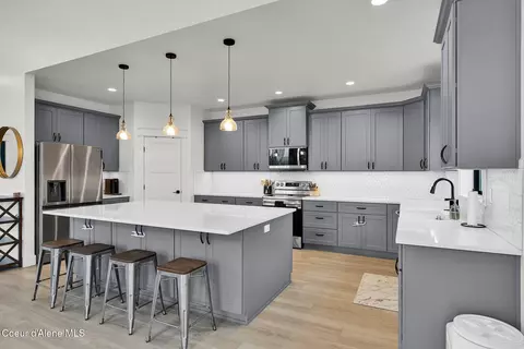 Kitchen - 969 E Yellow Pine Ave, Athol, ID 83801 photo 6 of 6