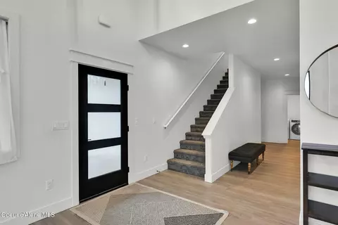 Entry Way - 969 E Yellow Pine Ave, Athol, ID 83801 photo 1 of 9