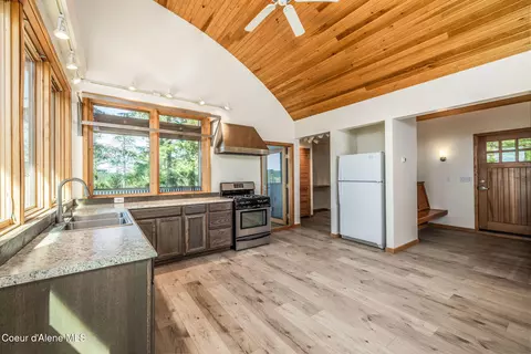 Kitchen - 3463 E Sunset Dr, Harrison, ID 83833 photo 2 of 2