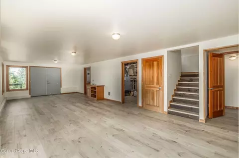 Living - 3463 E Sunset Dr, Harrison, ID 83833 photo 5 of 5
