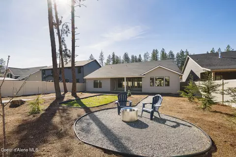 Exterior - 1967 E Plaza Ct, Post Falls, ID 83854 photo 3 of 7