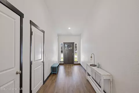 Entry Way - 1967 E Plaza Ct, Post Falls, ID 83854 photo 1 of 5