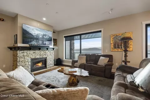 Living - 606 Sandpoint Ave, Sandpoint, ID 83864 photo 3 of 6