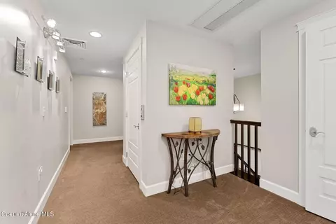 Entry Way - 606 Sandpoint Ave, Sandpoint, ID 83864 photo 3 of 4