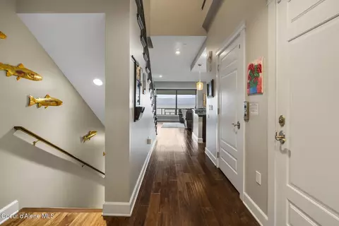 Entry Way - 606 Sandpoint Ave, Sandpoint, ID 83864 photo 4 of 4