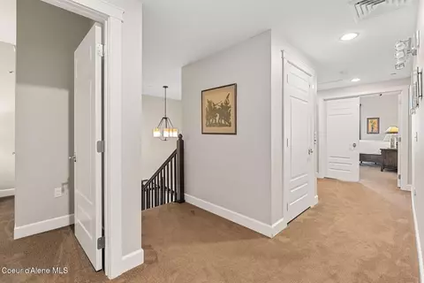 Entry Way - 606 Sandpoint Ave, Sandpoint, ID 83864 photo 2 of 4