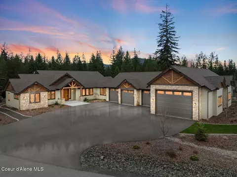 3544 E Winray Dr, Hayden, ID 83835