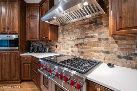 Kitchen - 3544 E Winray Dr, Hayden, ID 83835 photo 4 of 6