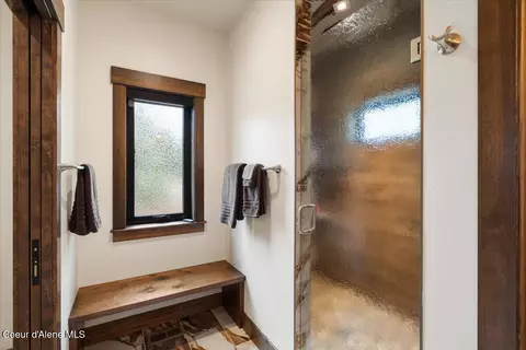 Bath - 3544 E Winray Dr, Hayden, ID 83835 photo 7 of 8
