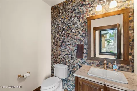 Bath - 3544 E Winray Dr, Hayden, ID 83835 photo 1 of 8