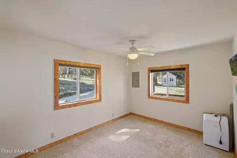 Bedroom - 6002 S Arrow Rd, Harrison, ID 83833 photo 2 of 5