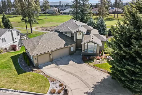 744 N Dundee Dr, Post Falls, ID 83854