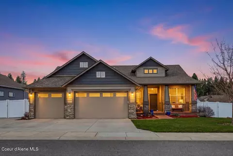 11305 N Emerald Dr, Hayden, ID 83835