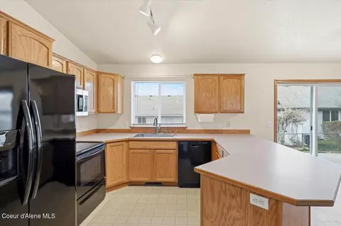 Kitchen - 215 W Chippewa Dr, Post Falls, ID 83854 photo 3 of 3