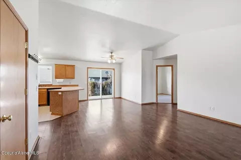 Living - 215 W Chippewa Dr, Post Falls, ID 83854 photo 1 of 7