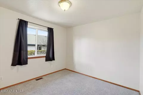 Bedroom - 215 W Chippewa Dr, Post Falls, ID 83854 photo 4 of 6