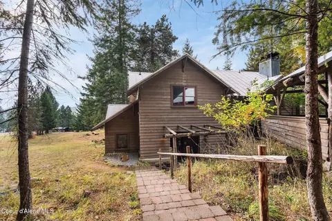 Exterior - 6162 Eureka Rd, Sagle, ID 83860 photo 2 of 30