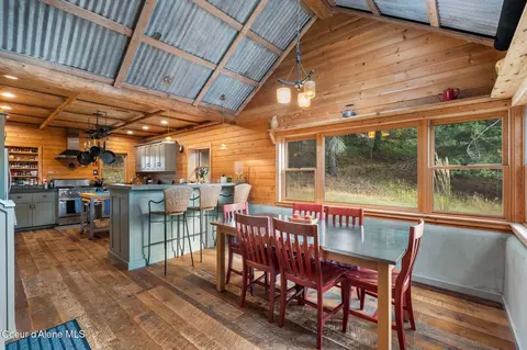 Dining - 6162 Eureka Rd, Sagle, ID 83860 photo 2 of 2