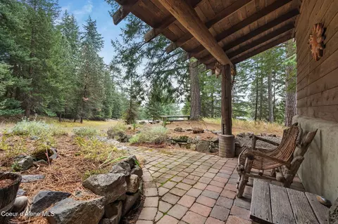 Exterior - 6162 Eureka Rd, Sagle, ID 83860 photo 7 of 30