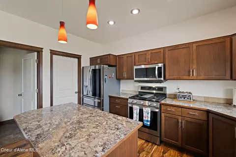 Kitchen - 14932 N Pristine Cir, Rathdrum, ID 83858 photo 3 of 3
