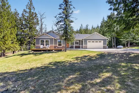 41 Solstice Dr, Sagle, ID 83860
