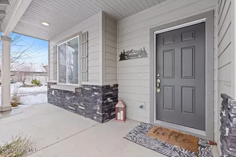 Exterior - 1020 W Jenicek Loop, Post Falls, ID 83854 photo 4 of 9
